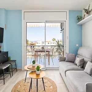 https://apartamento-welcs-045-frente-al-canal.topcostabravahotels.com